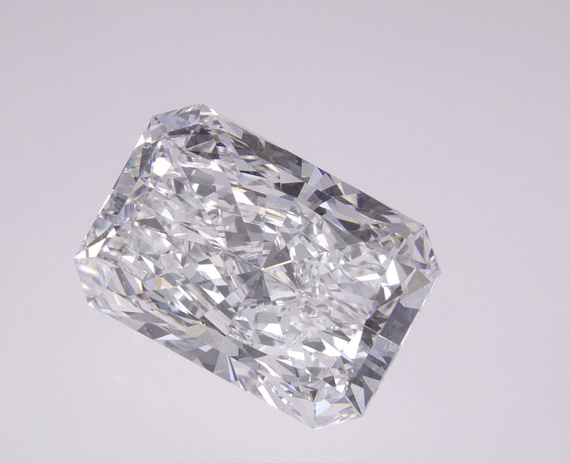 2.5 CT Radiant Lab-Grown Diamond Surrey Vancouver Canada Langley Burnaby Richmond