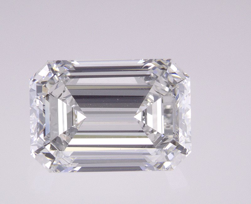 2.6 CT Emerald Lab-Grown Diamond Surrey Vancouver Canada Langley Burnaby Richmond
