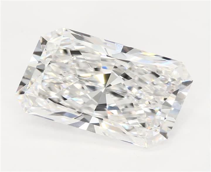 3.94 CT Radiant Lab-Grown Diamond Surrey Vancouver Canada Langley Burnaby Richmond