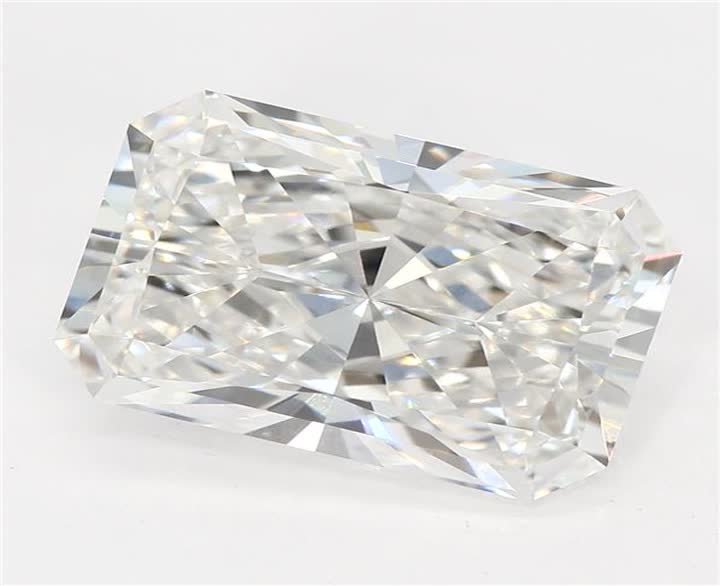 2.64 CT Radiant Lab-Grown Diamond Surrey Vancouver Canada Langley Burnaby Richmond