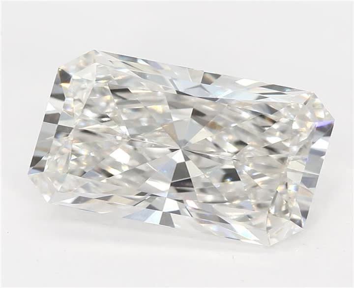 2.6 CT Radiant Lab-Grown Diamond Surrey Vancouver Canada Langley Burnaby Richmond