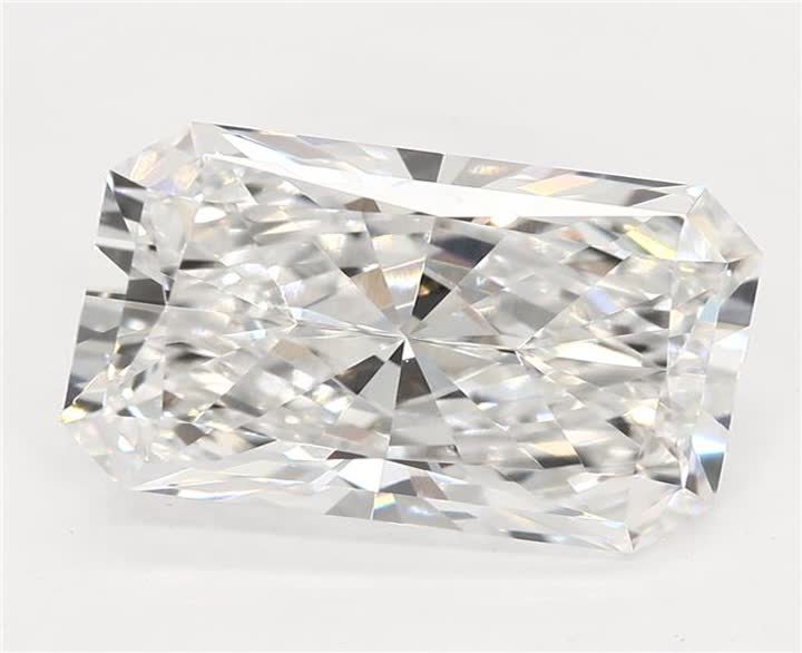 1.9 CT Radiant Lab-Grown Diamond Surrey Vancouver Canada Langley Burnaby Richmond