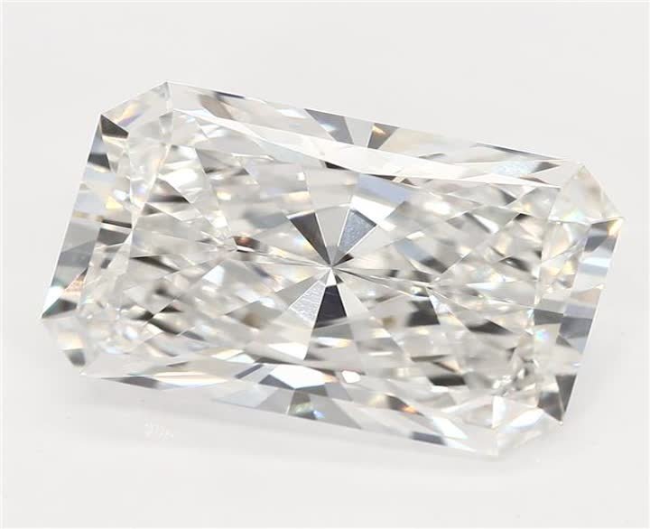 2.46 CT Radiant Lab-Grown Diamond Surrey Vancouver Canada Langley Burnaby Richmond