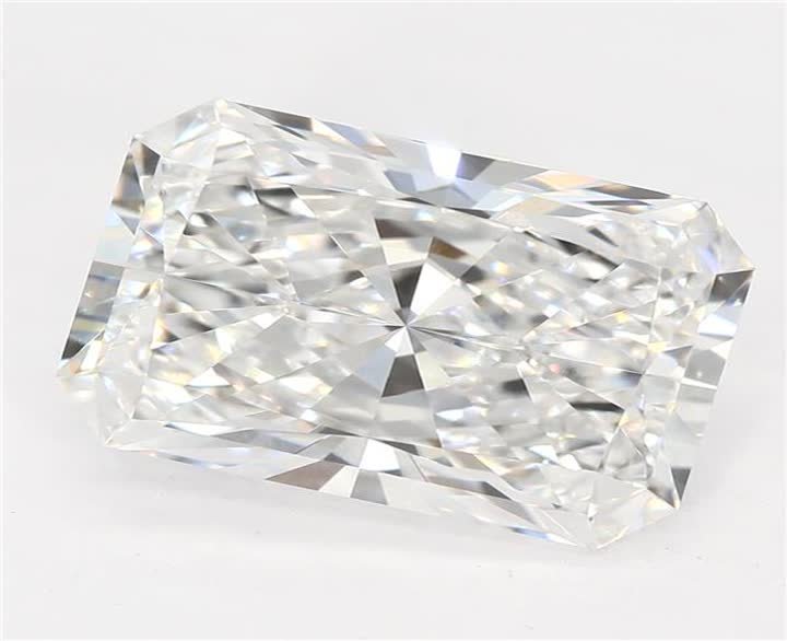 2.75 CT Radiant Lab-Grown Diamond Surrey Vancouver Canada Langley Burnaby Richmond