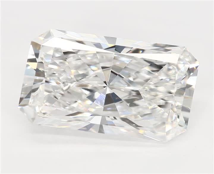 2.65 CT Radiant Lab-Grown Diamond Surrey Vancouver Canada Langley Burnaby Richmond