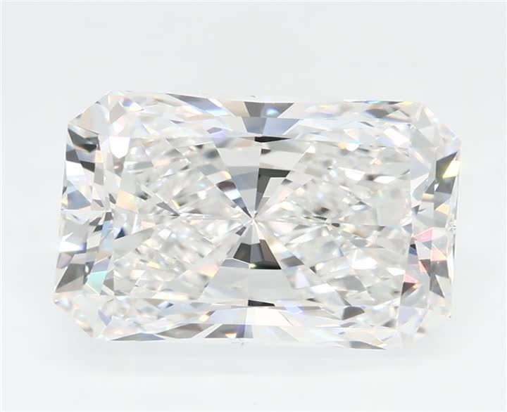 3.52 CT Radiant Lab-Grown Diamond Surrey Vancouver Canada Langley Burnaby Richmond