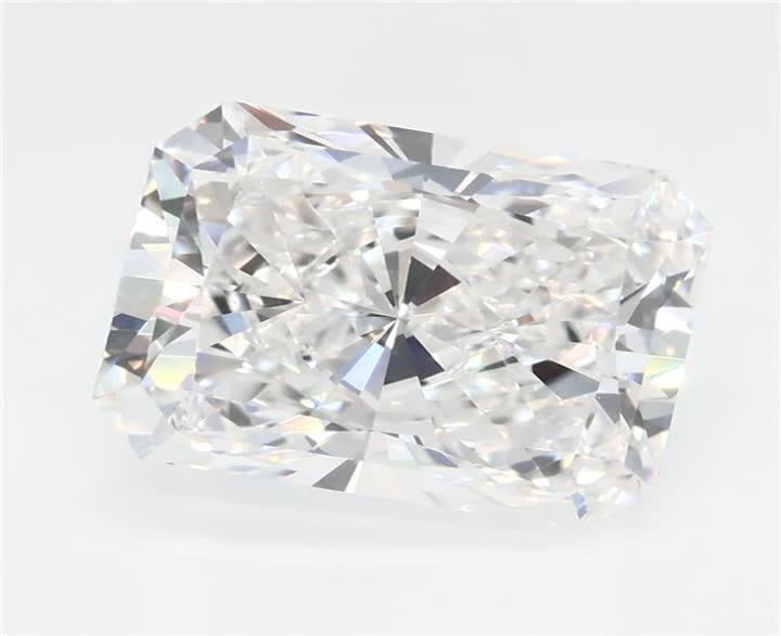 3.1 CT Radiant Lab-Grown Diamond Surrey Vancouver Canada Langley Burnaby Richmond