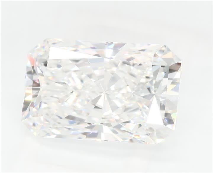 3.09 CT Radiant Lab-Grown Diamond Surrey Vancouver Canada Langley Burnaby Richmond