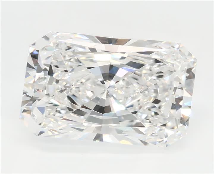 2.88 CT Radiant Lab-Grown Diamond Surrey Vancouver Canada Langley Burnaby Richmond