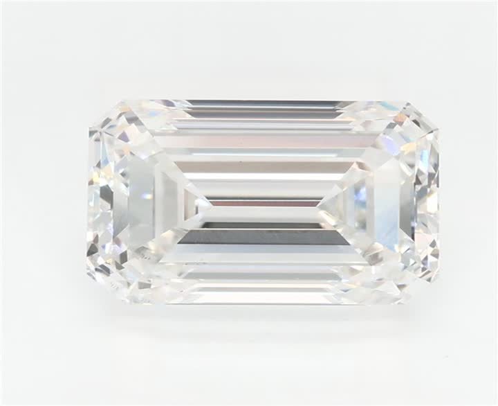 3.02 CT Emerald Lab-Grown Diamond Surrey Vancouver Canada Langley Burnaby Richmond
