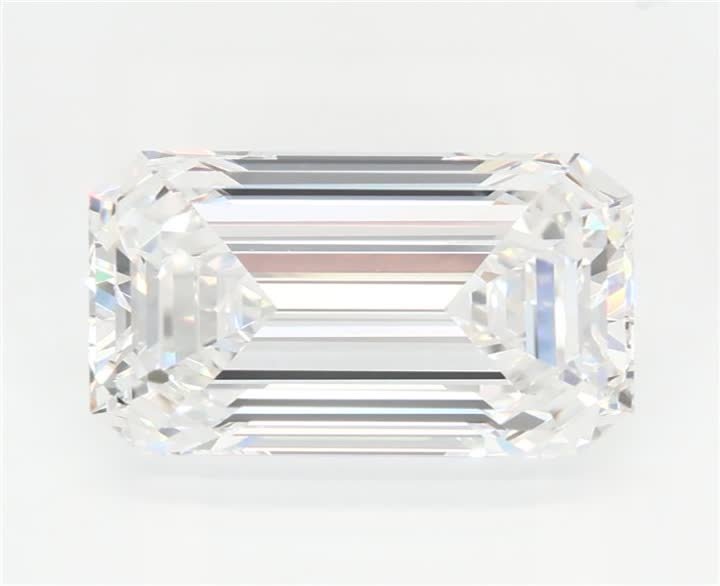 2.39 CT Emerald Lab-Grown Diamond Surrey Vancouver Canada Langley Burnaby Richmond