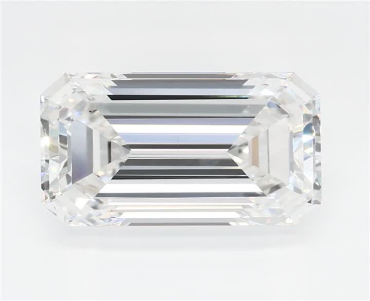 2.28 CT Emerald Lab-Grown Diamond Surrey Vancouver Canada Langley Burnaby Richmond