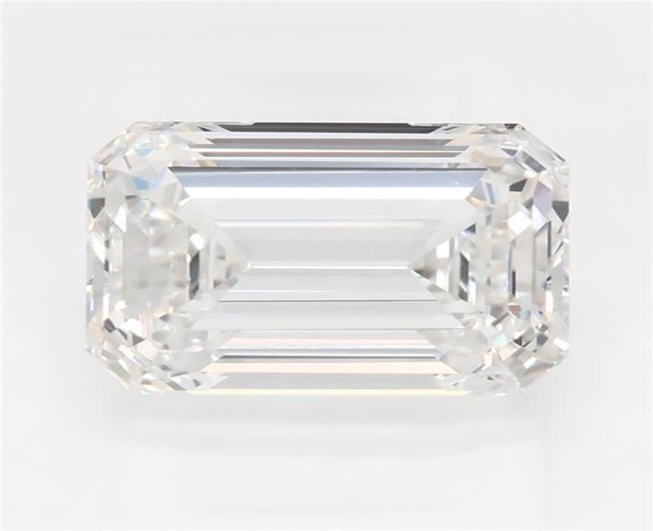 2.54 CT Emerald Lab-Grown Diamond Surrey Vancouver Canada Langley Burnaby Richmond