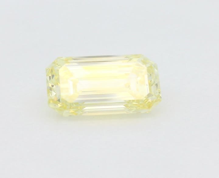 1.56 CT Emerald Lab-Grown Diamond Surrey Vancouver Canada Langley Burnaby Richmond