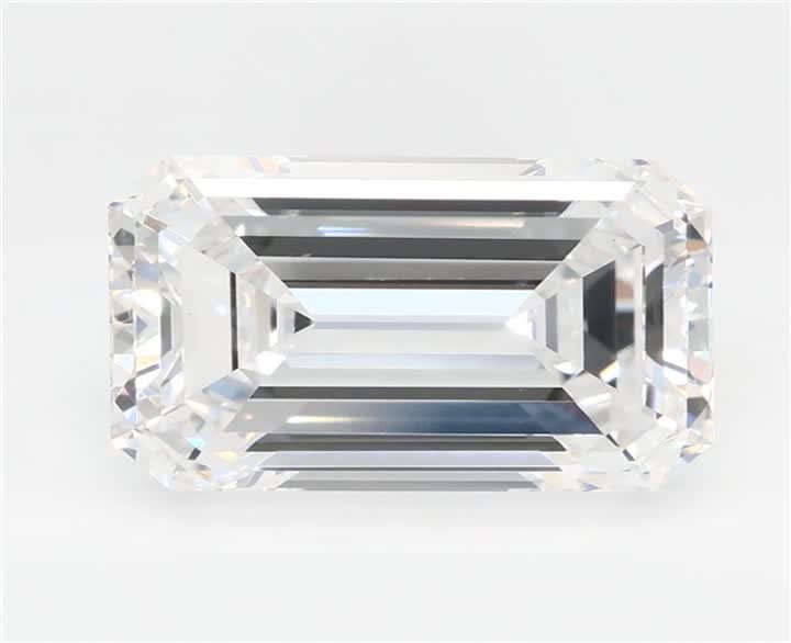 3.25 CT Emerald Lab-Grown Diamond Surrey Vancouver Canada Langley Burnaby Richmond
