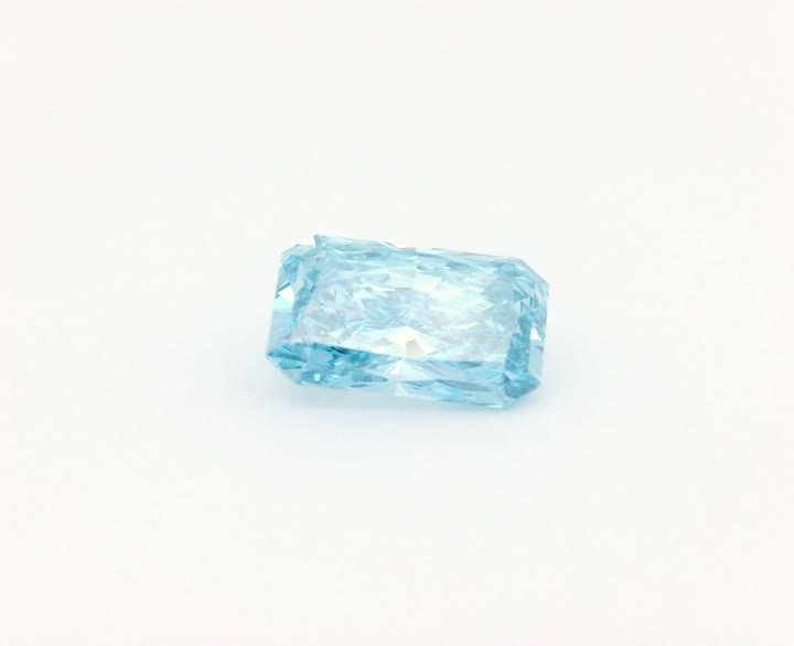 1.53 CT Radiant Lab-Grown Diamond Surrey Vancouver Canada Langley Burnaby Richmond