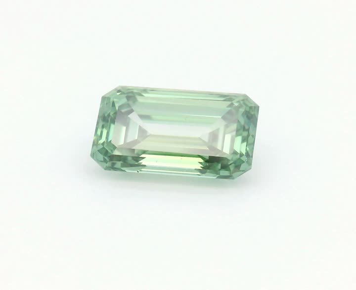 1.01 CT Emerald Lab-Grown Diamond Surrey Vancouver Canada Langley Burnaby Richmond