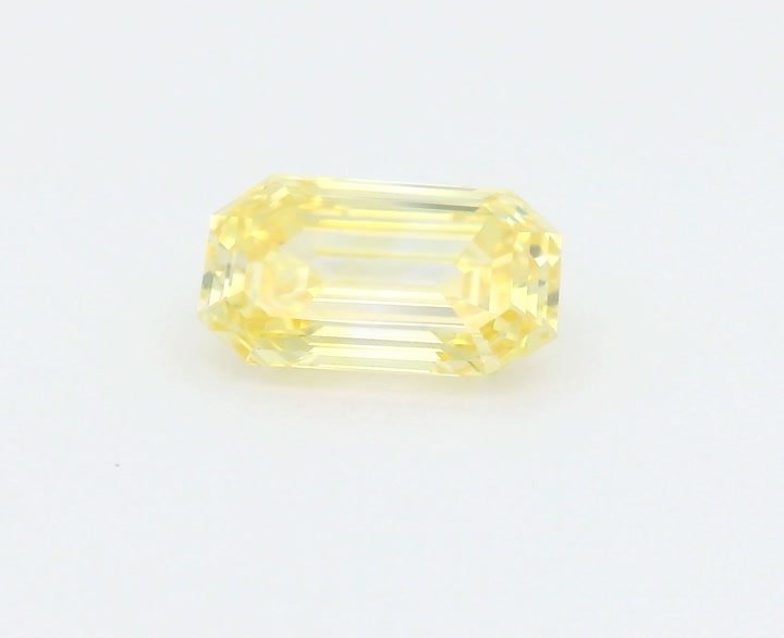 1.01 CT Emerald Lab-Grown Diamond Surrey Vancouver Canada Langley Burnaby Richmond