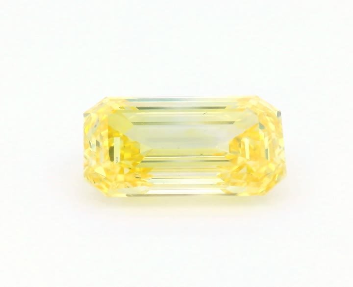 2.07 CT Emerald Lab-Grown Diamond Surrey Vancouver Canada Langley Burnaby Richmond