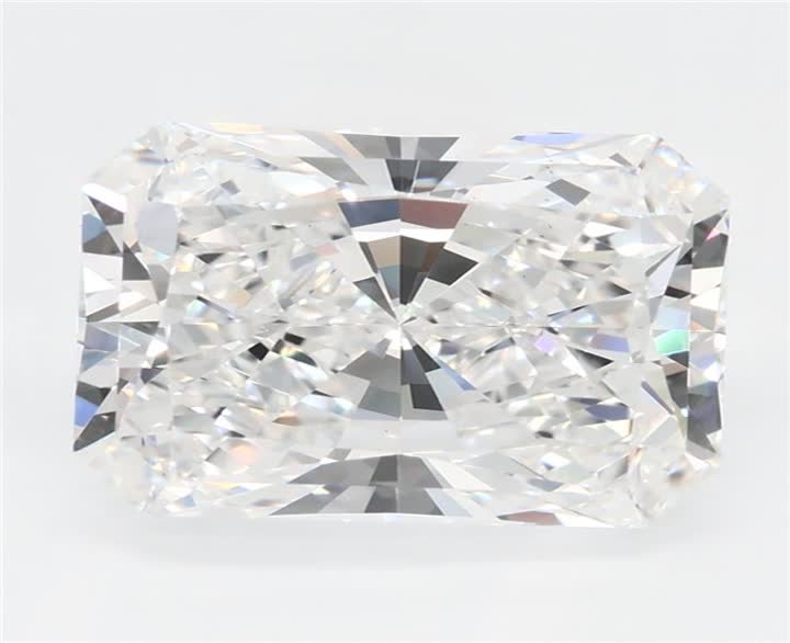 3.1 CT Radiant Lab-Grown Diamond Surrey Vancouver Canada Langley Burnaby Richmond