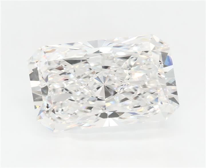 3.86 CT Radiant Lab-Grown Diamond Surrey Vancouver Canada Langley Burnaby Richmond