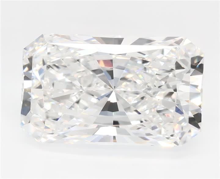 3.08 CT Radiant Lab-Grown Diamond Surrey Vancouver Canada Langley Burnaby Richmond