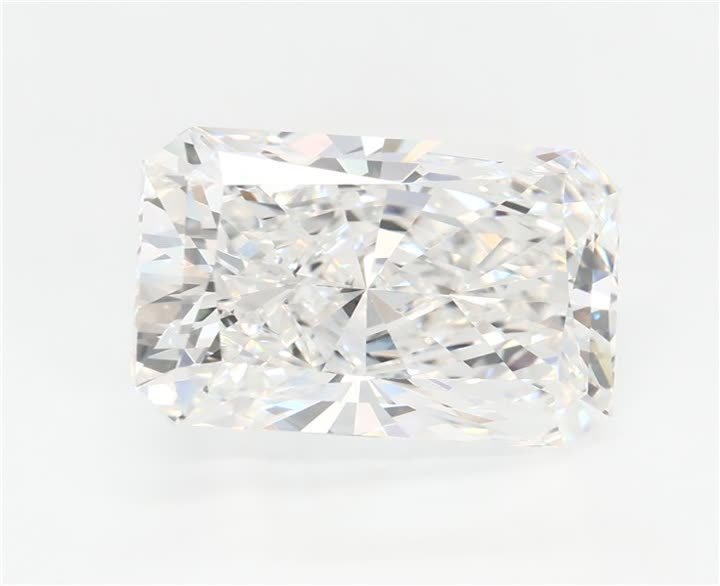 3.81 CT Radiant Lab-Grown Diamond Surrey Vancouver Canada Langley Burnaby Richmond