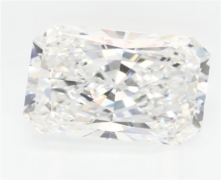 3.61 CT Radiant Lab-Grown Diamond Surrey Vancouver Canada Langley Burnaby Richmond