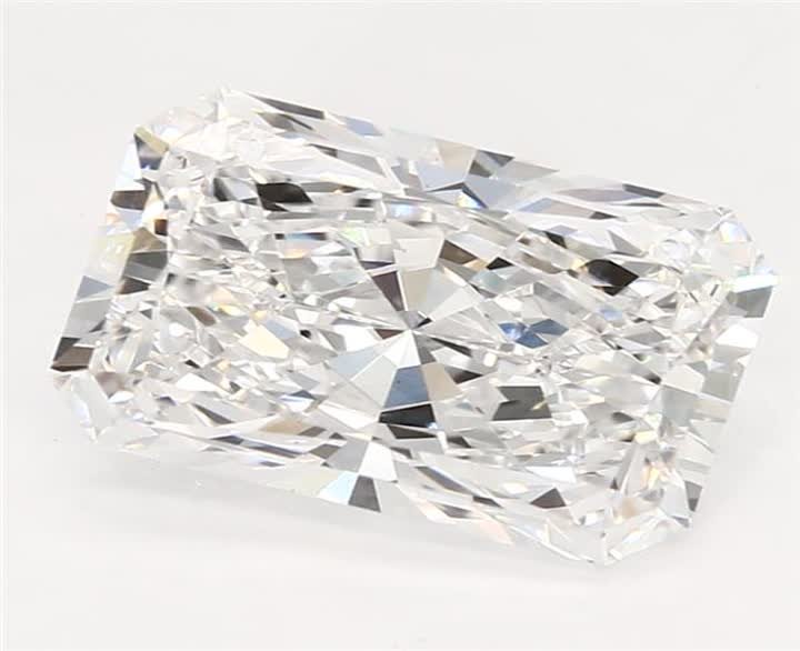 2.76 CT Radiant Lab-Grown Diamond Surrey Vancouver Canada Langley Burnaby Richmond