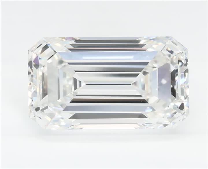 2.56 CT Emerald Lab-Grown Diamond Surrey Vancouver Canada Langley Burnaby Richmond