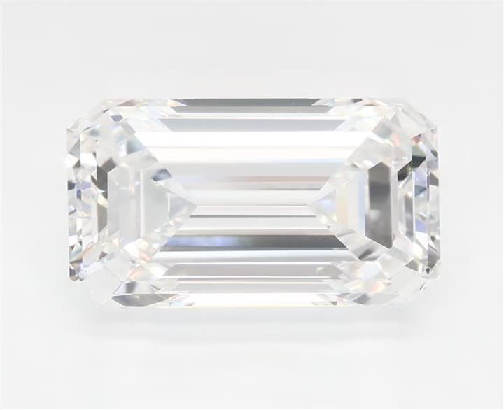 3.24 CT Emerald Lab-Grown Diamond Surrey Vancouver Canada Langley Burnaby Richmond