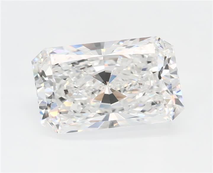 2.52 CT Radiant Lab-Grown Diamond Surrey Vancouver Canada Langley Burnaby Richmond