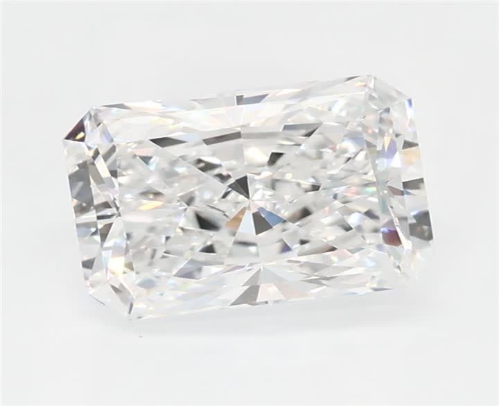 1.55 CT Radiant Lab-Grown Diamond Surrey Vancouver Canada Langley Burnaby Richmond