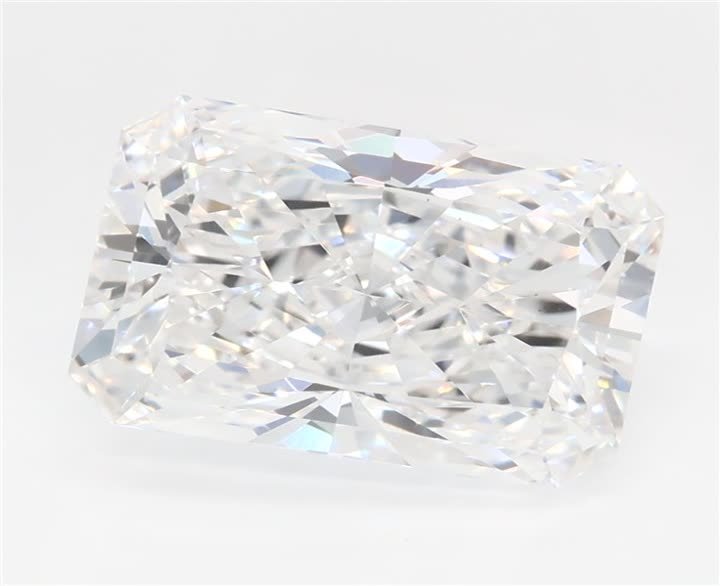 2.7 CT Radiant Lab-Grown Diamond Surrey Vancouver Canada Langley Burnaby Richmond