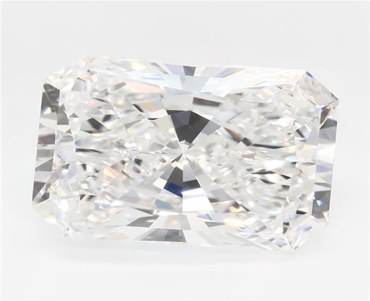 2.88 CT Radiant Lab-Grown Diamond Surrey Vancouver Canada Langley Burnaby Richmond