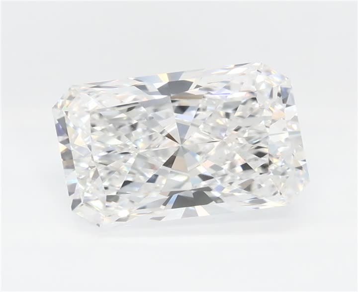 2.1 CT Radiant Lab-Grown Diamond Surrey Vancouver Canada Langley Burnaby Richmond