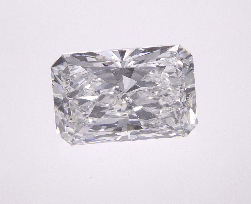 2.59 CT Radiant Lab-Grown Diamond Surrey Vancouver Canada Langley Burnaby Richmond