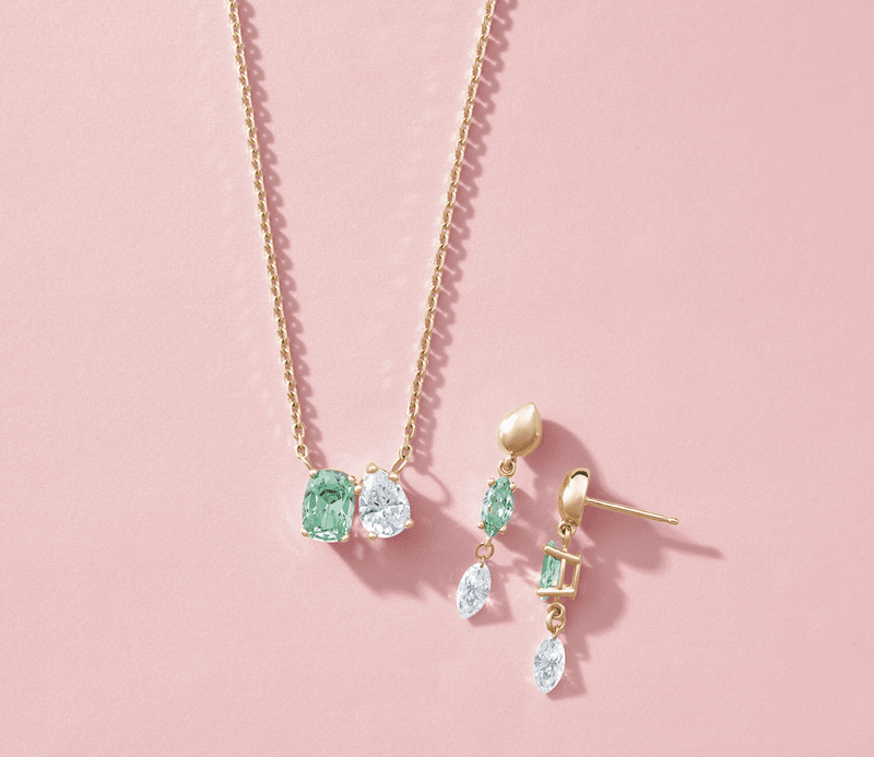 Toi-et-Moi-Style Jewelry