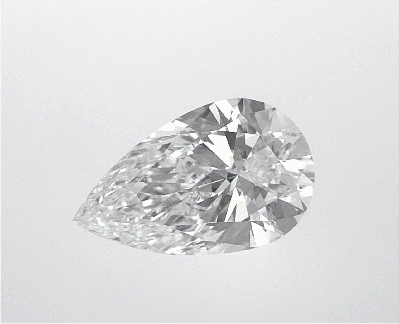 2.08 CT Pear Lab-Grown Diamond Surrey Vancouver Canada Langley Burnaby Richmond