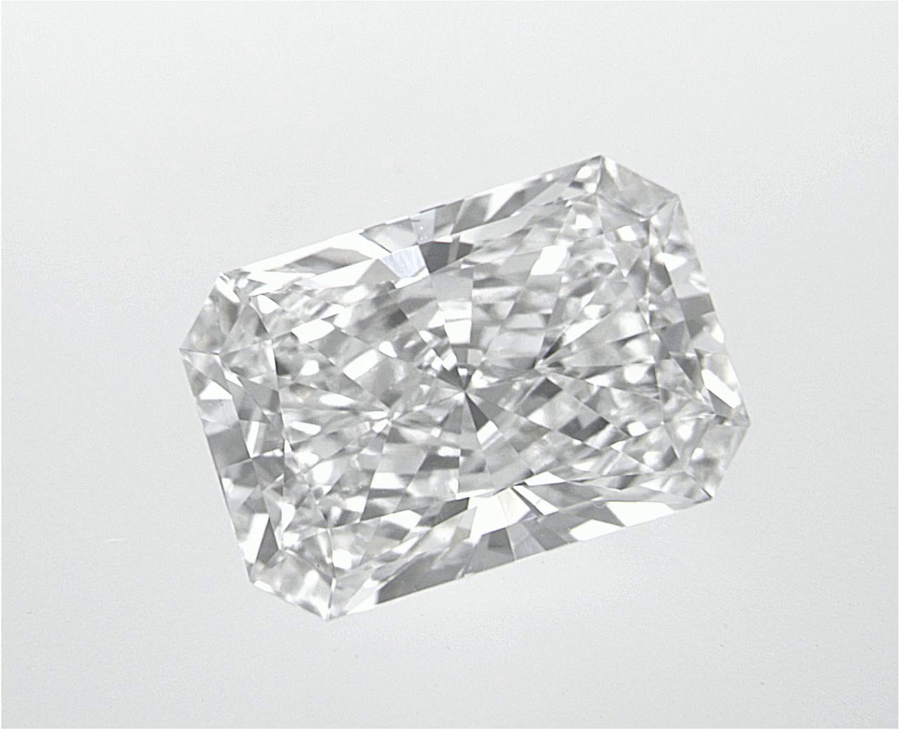 2.15 CT Radiant Lab-Grown Diamond Surrey Vancouver Canada Langley Burnaby Richmond