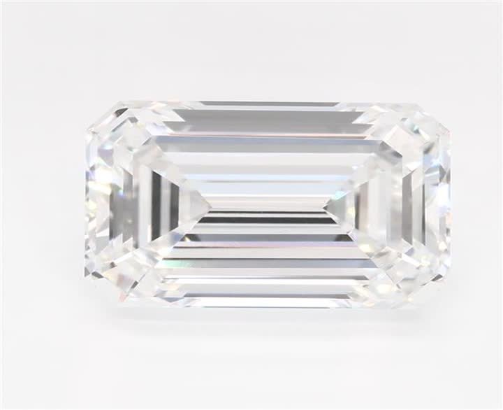 2.59 CT Emerald Lab-Grown Diamond Surrey Vancouver Canada Langley Burnaby Richmond