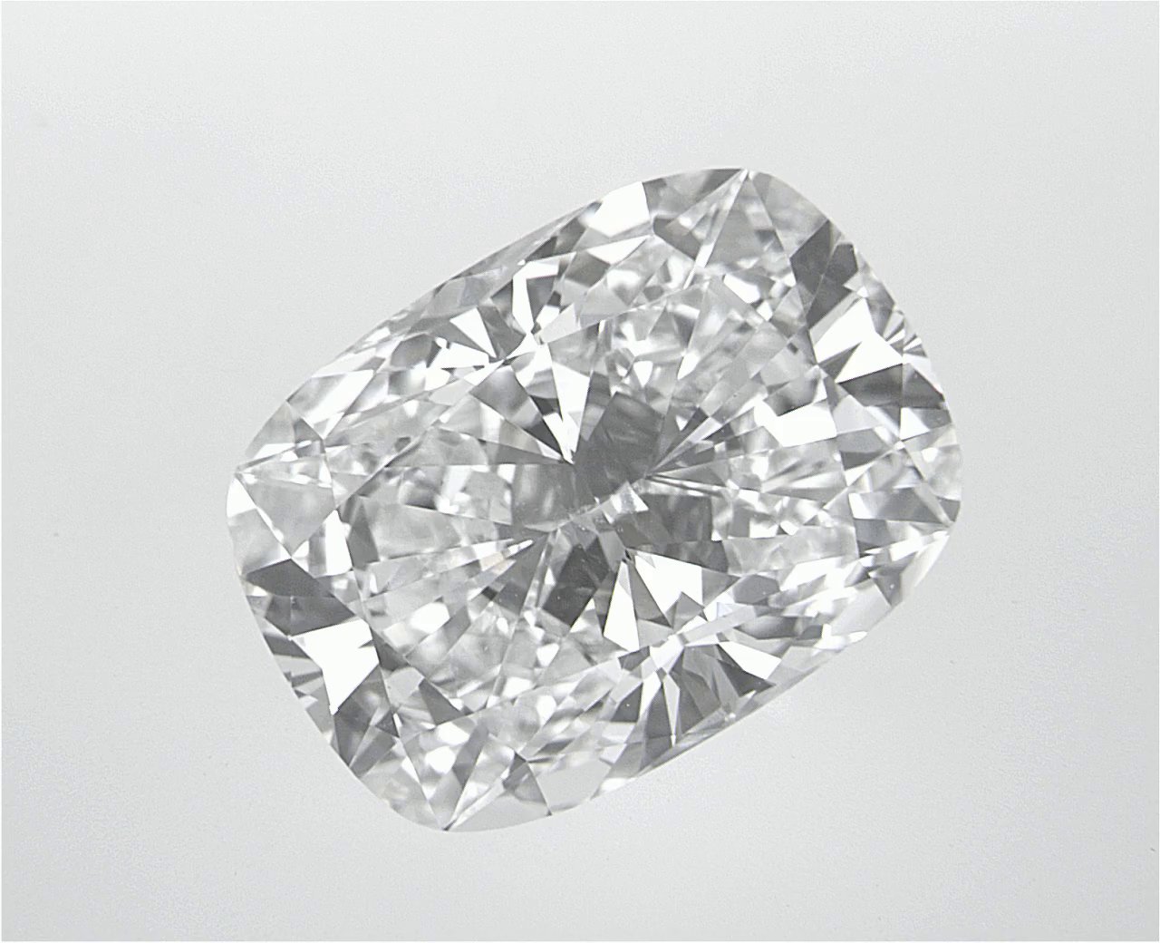4.06 CT Elongatedcushion Lab-Grown Diamond Surrey Vancouver Canada Langley Burnaby Richmond