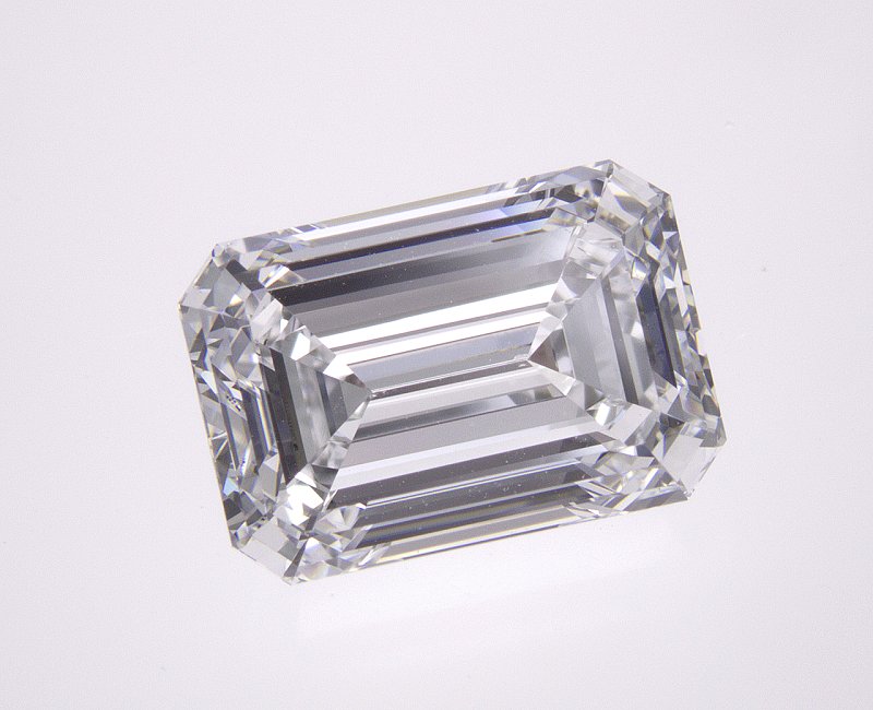 4.09 CT Emerald Lab-Grown Diamond Surrey Vancouver Canada Langley Burnaby Richmond