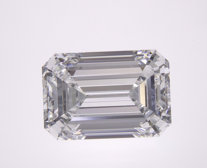 3.82 CT Emerald Lab-Grown Diamond Surrey Vancouver Canada Langley Burnaby Richmond