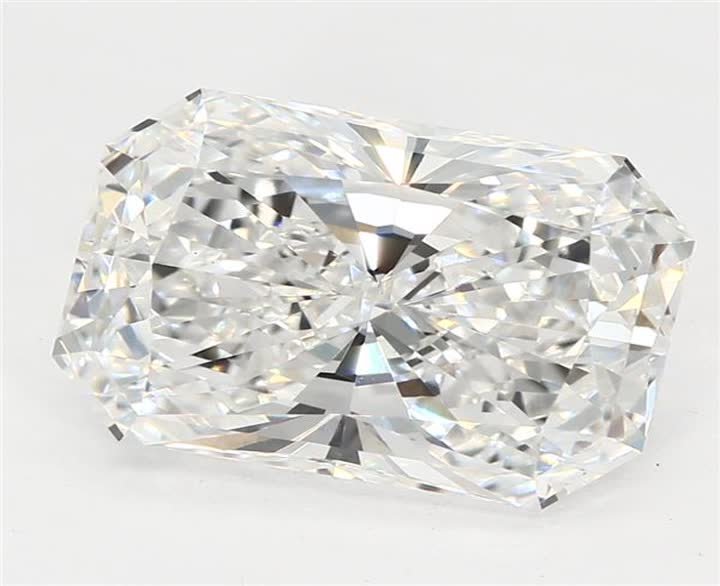 2.8 CT Radiant Lab-Grown Diamond Surrey Vancouver Canada Langley Burnaby Richmond