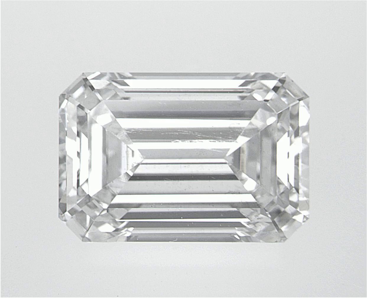 3.05 CT Emerald Lab-Grown Diamond Surrey Vancouver Canada Langley Burnaby Richmond