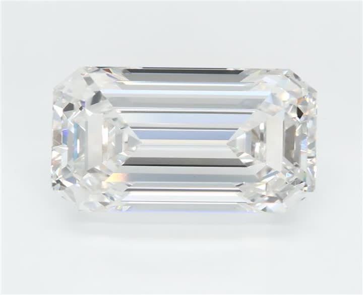 4.07 CT Emerald Lab-Grown Diamond Surrey Vancouver Canada Langley Burnaby Richmond