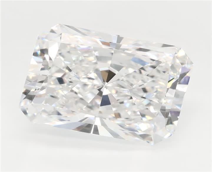 3.89 CT Radiant Lab-Grown Diamond Surrey Vancouver Canada Langley Burnaby Richmond