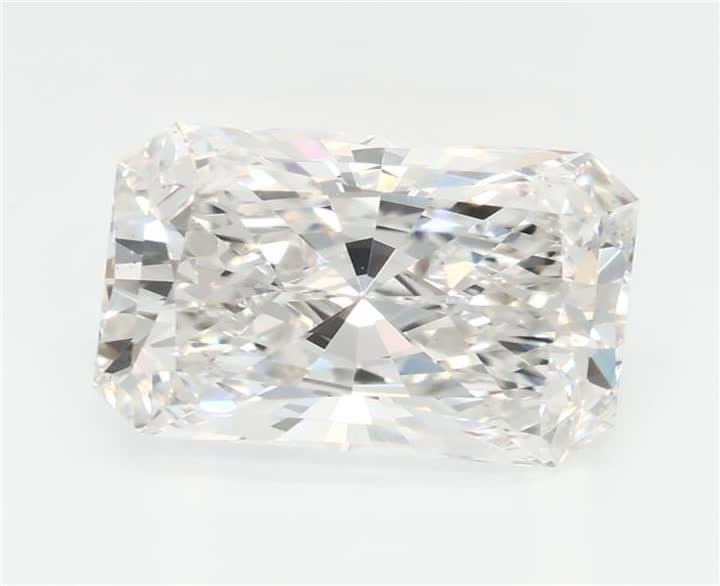 2.5 CT Radiant Lab-Grown Diamond Surrey Vancouver Canada Langley Burnaby Richmond