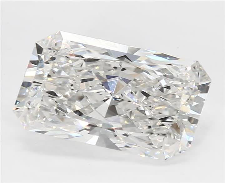 2.59 CT Radiant Lab-Grown Diamond Surrey Vancouver Canada Langley Burnaby Richmond